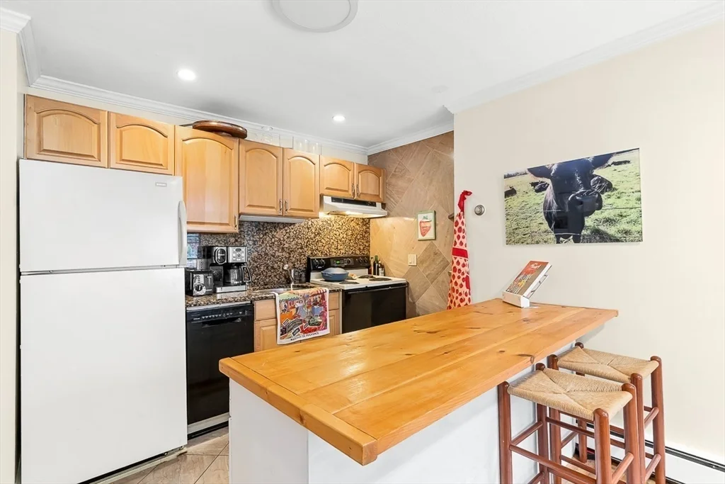 11-A Hanson St, South End