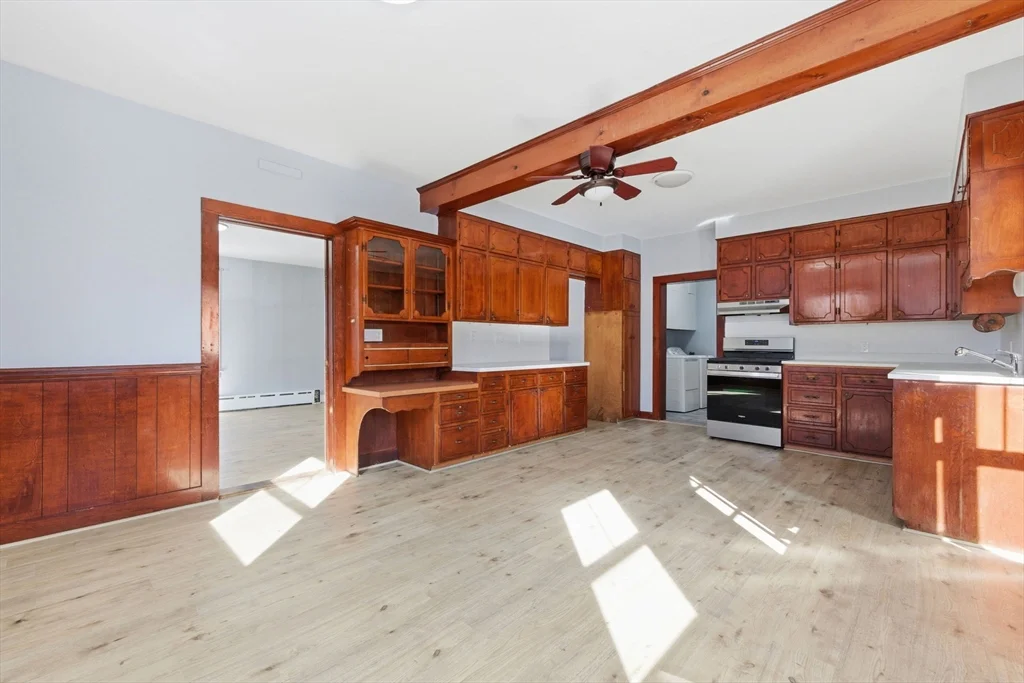 48 Walker St, Falmouth (village)