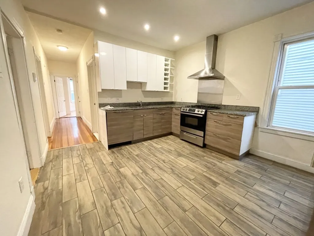 17 Sachem St, Boston