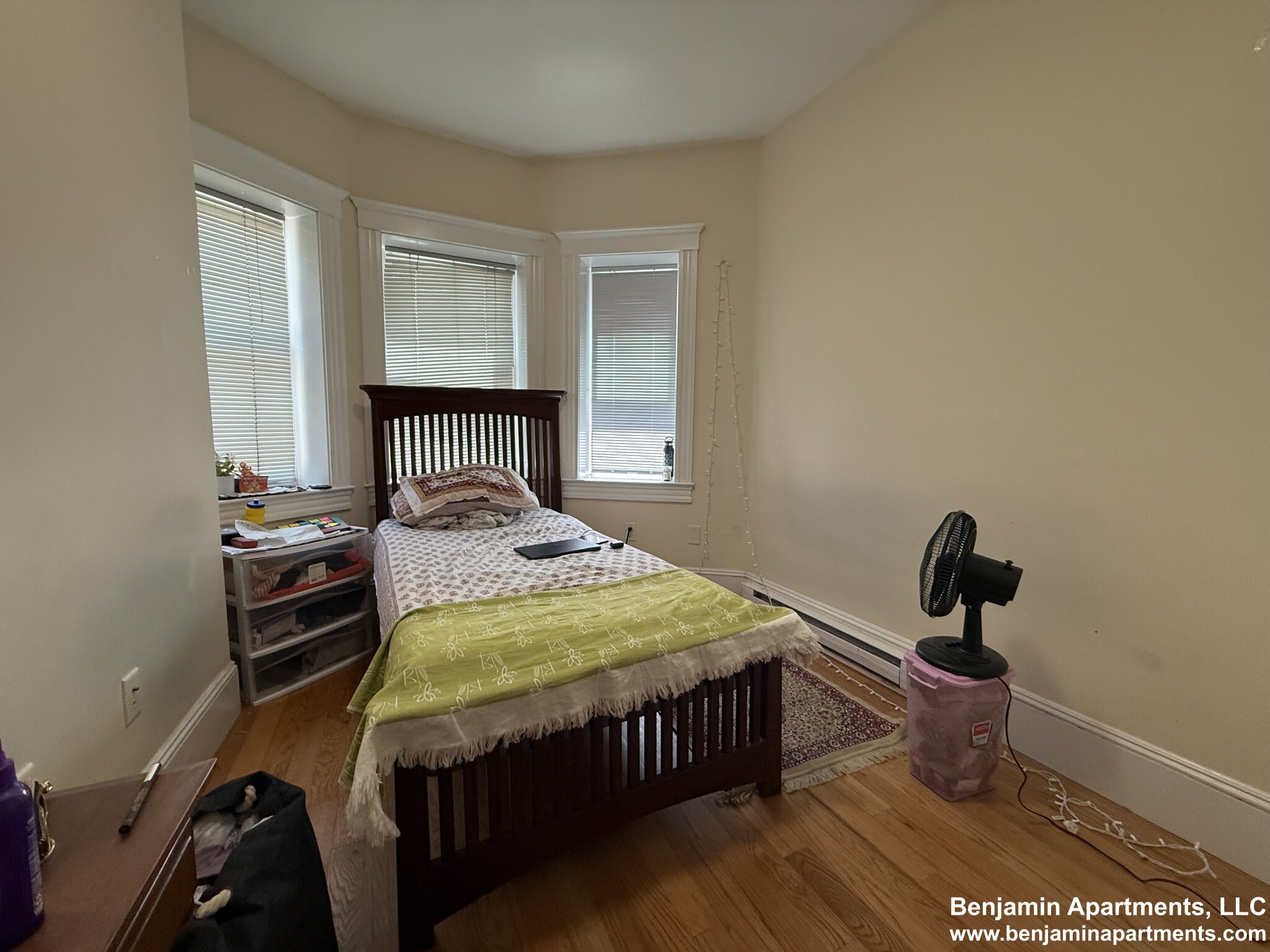 887 Huntington Ave, Mission Hill