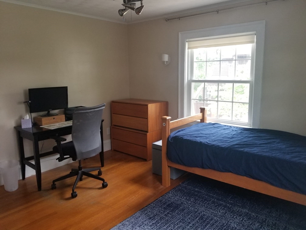 269 Waltham St, Newton