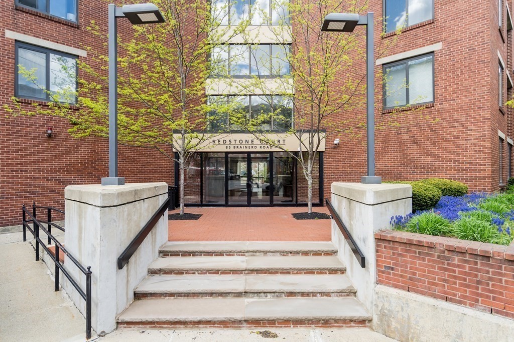 85 Brainerd Rd, Allston