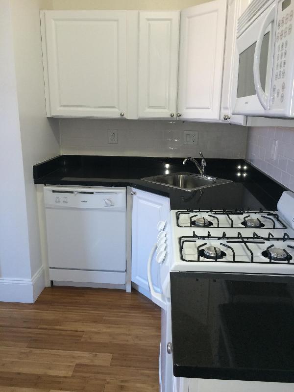 64 Hemenway St, Fenway