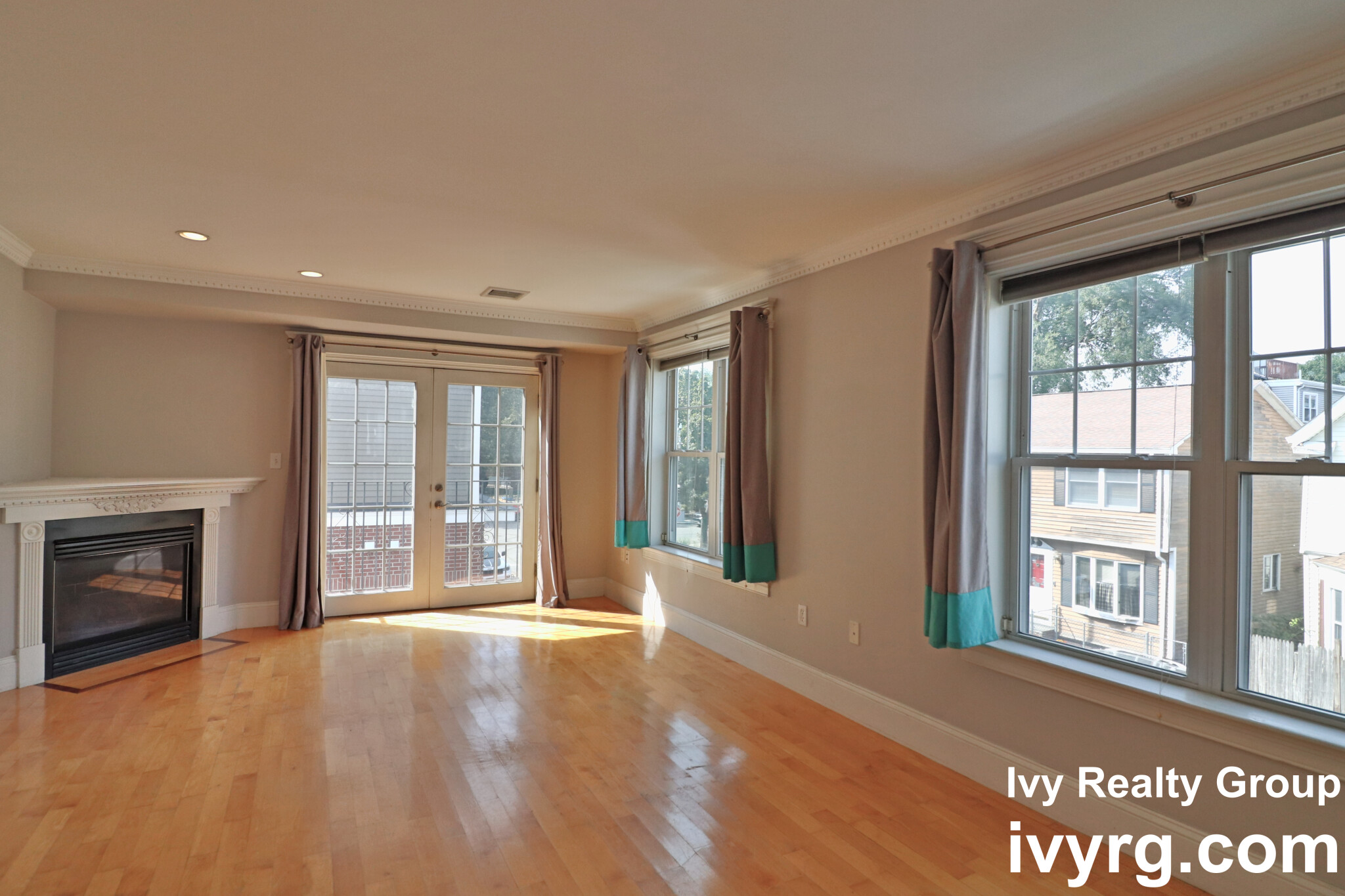 10 Mohawk St, South Boston