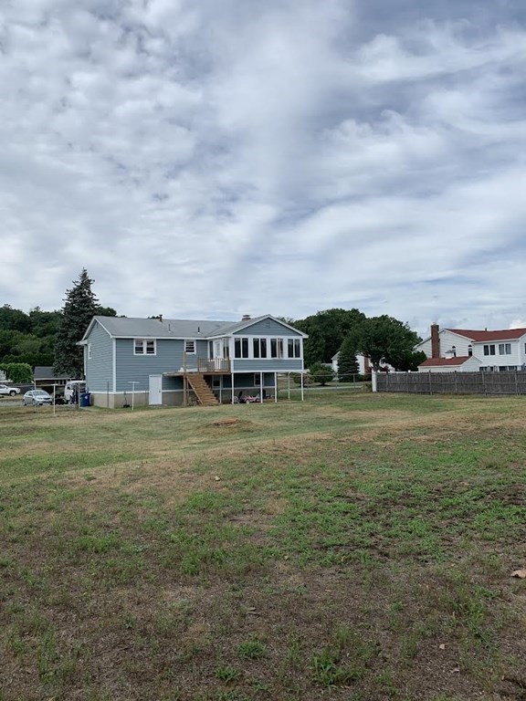 7 Heritage Way, Burlington