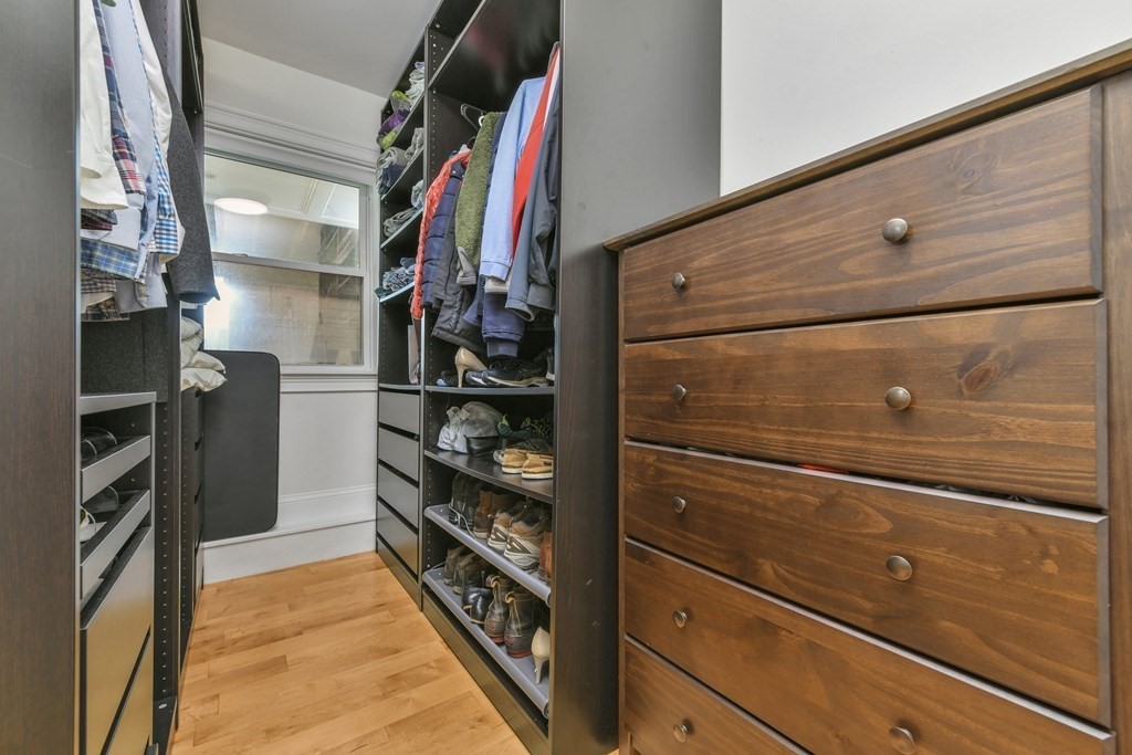 714 E 4th, South Boston