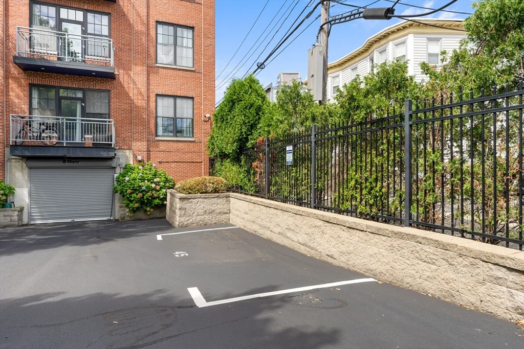 944 Dorchester Ave, Dorchester