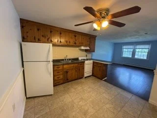 180 Tyngsboro Rd, Chelmsford