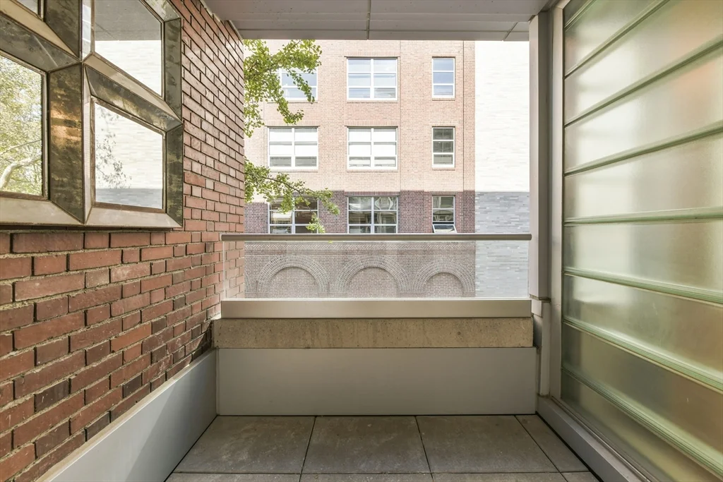 7 Warren Ave, South End