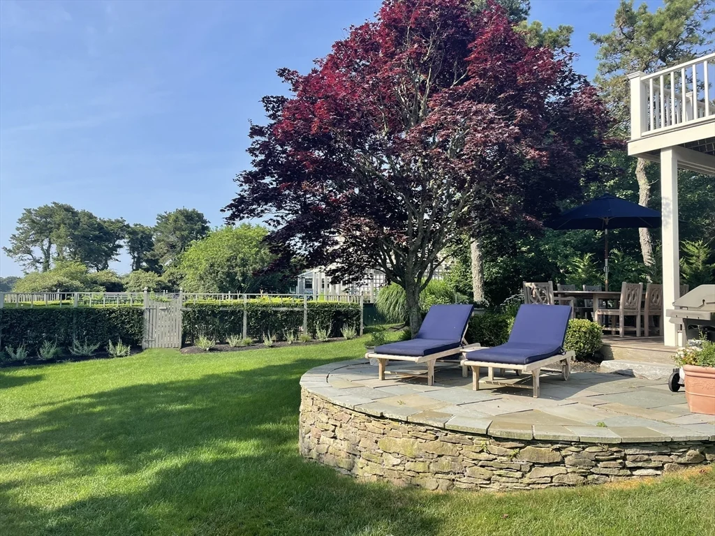 1A Pochick Ave, Nantucket