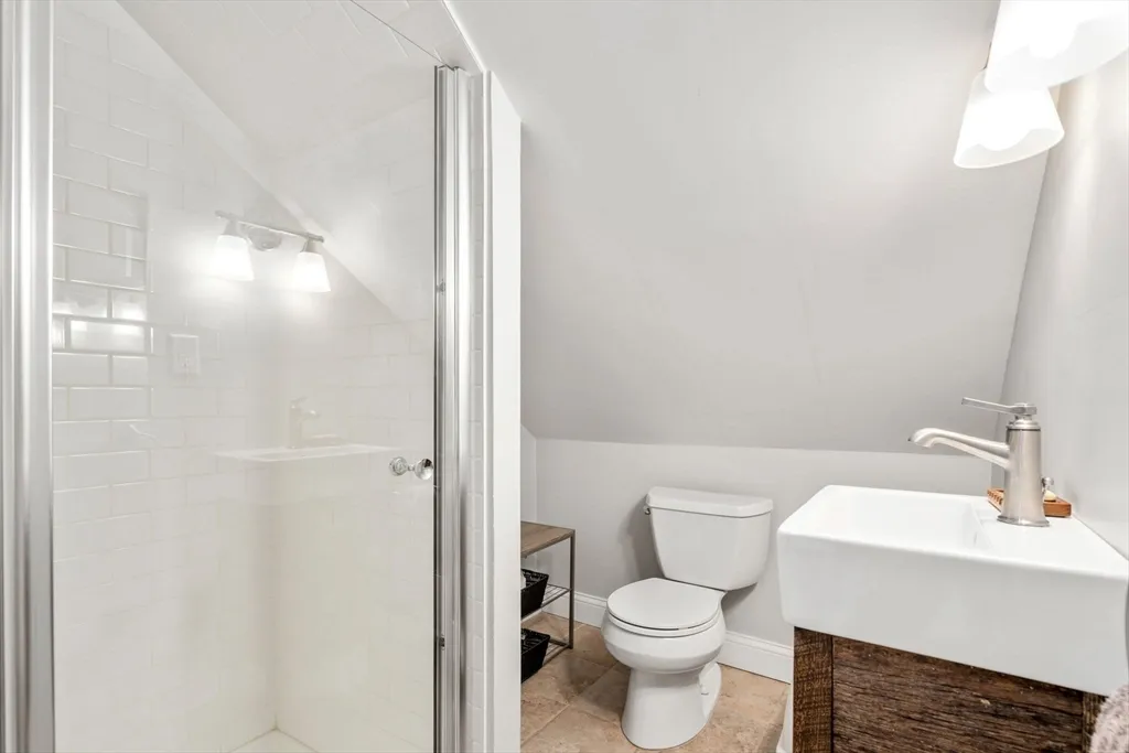 27 Champa St, Newton