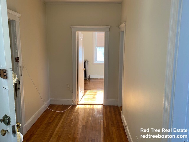 1820 Commonwealth Ave, Brighton