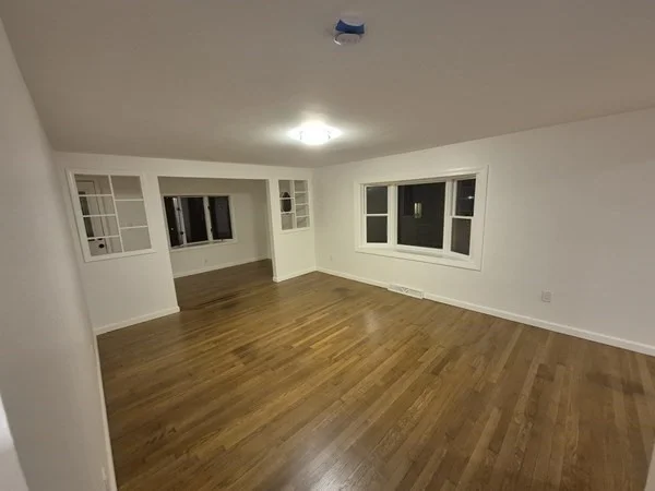 5 Lakeview Ave, Peabody