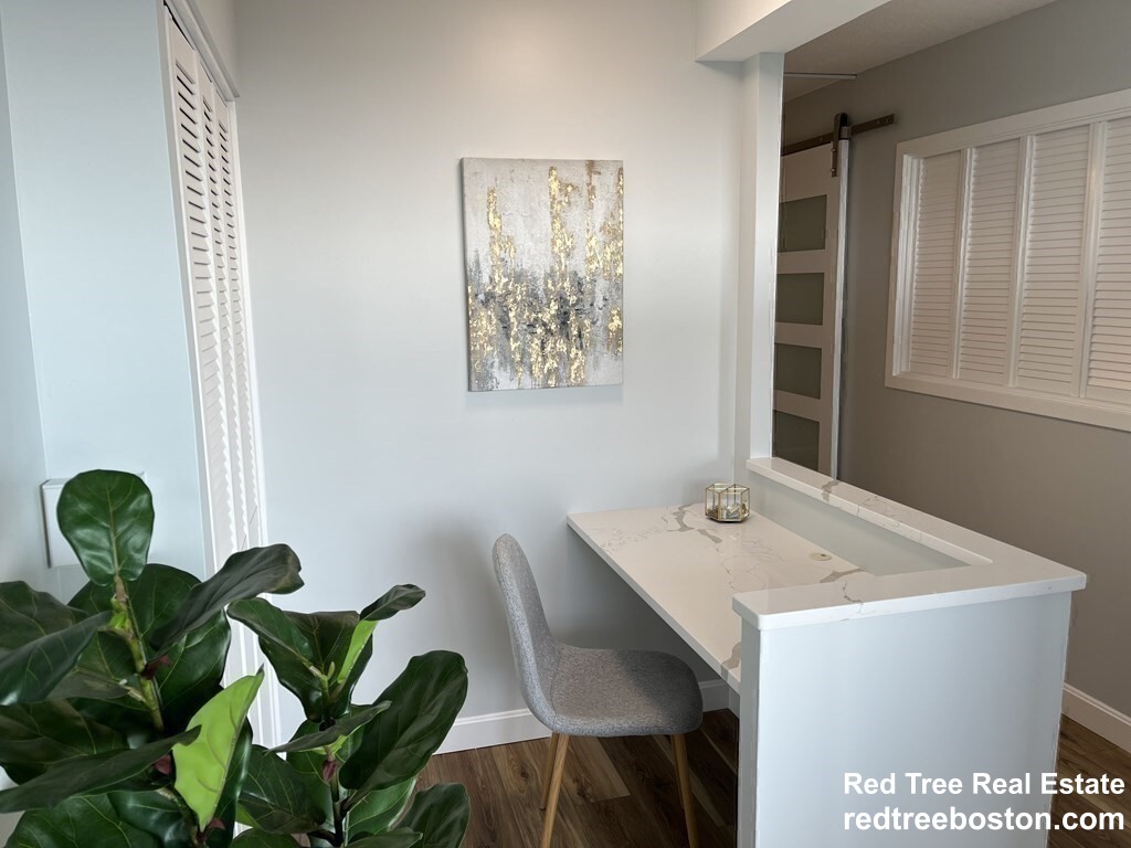 151 Tremont St, Midtown