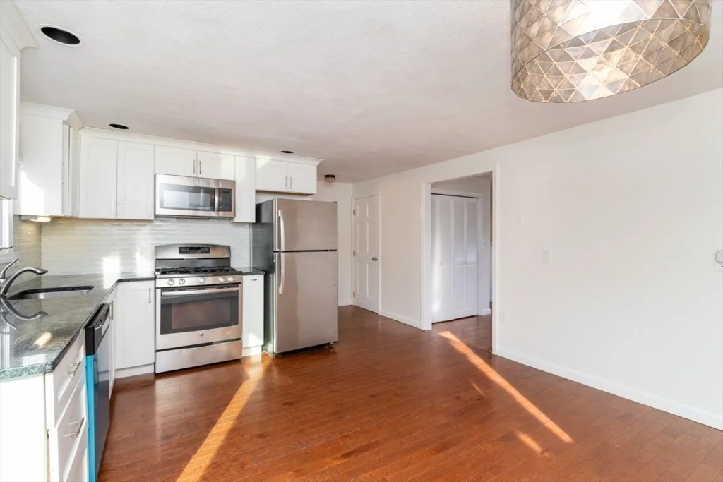 82 Glendower Rd, Roslindale