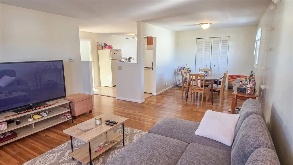 55 Wedgewood Rd, Tatnuck