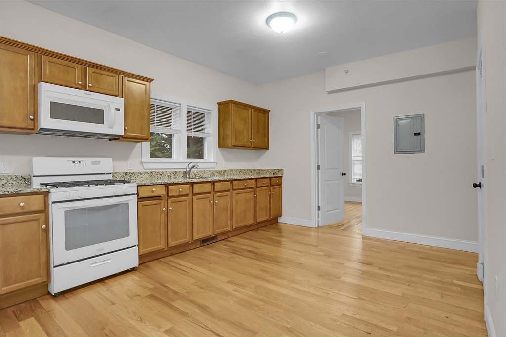 29-33 Highland Ave, Fitchburg