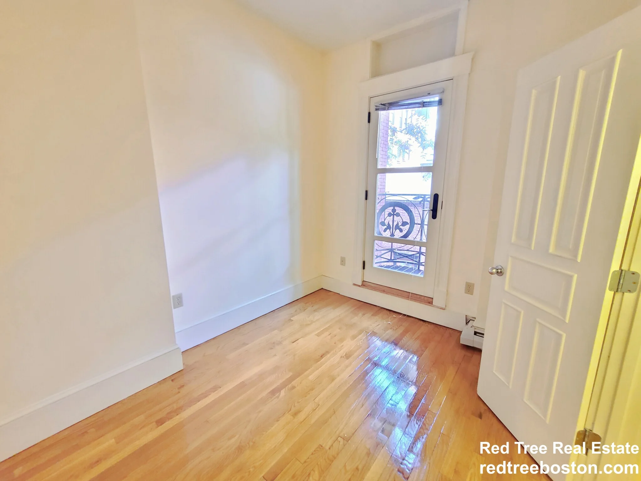 195 Commonwealth Ave, Back Bay