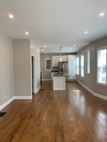 5 1/2 Edward St, Medford