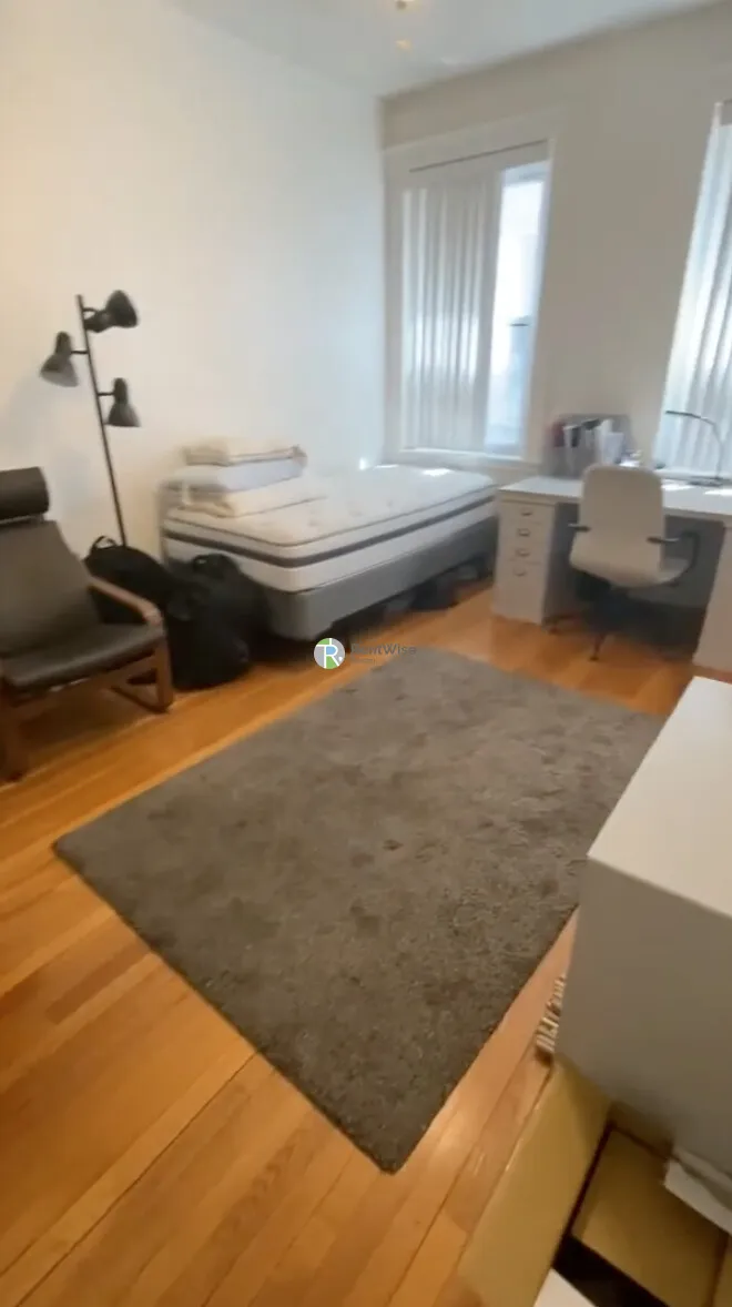 26 Hemenway St, Fenway