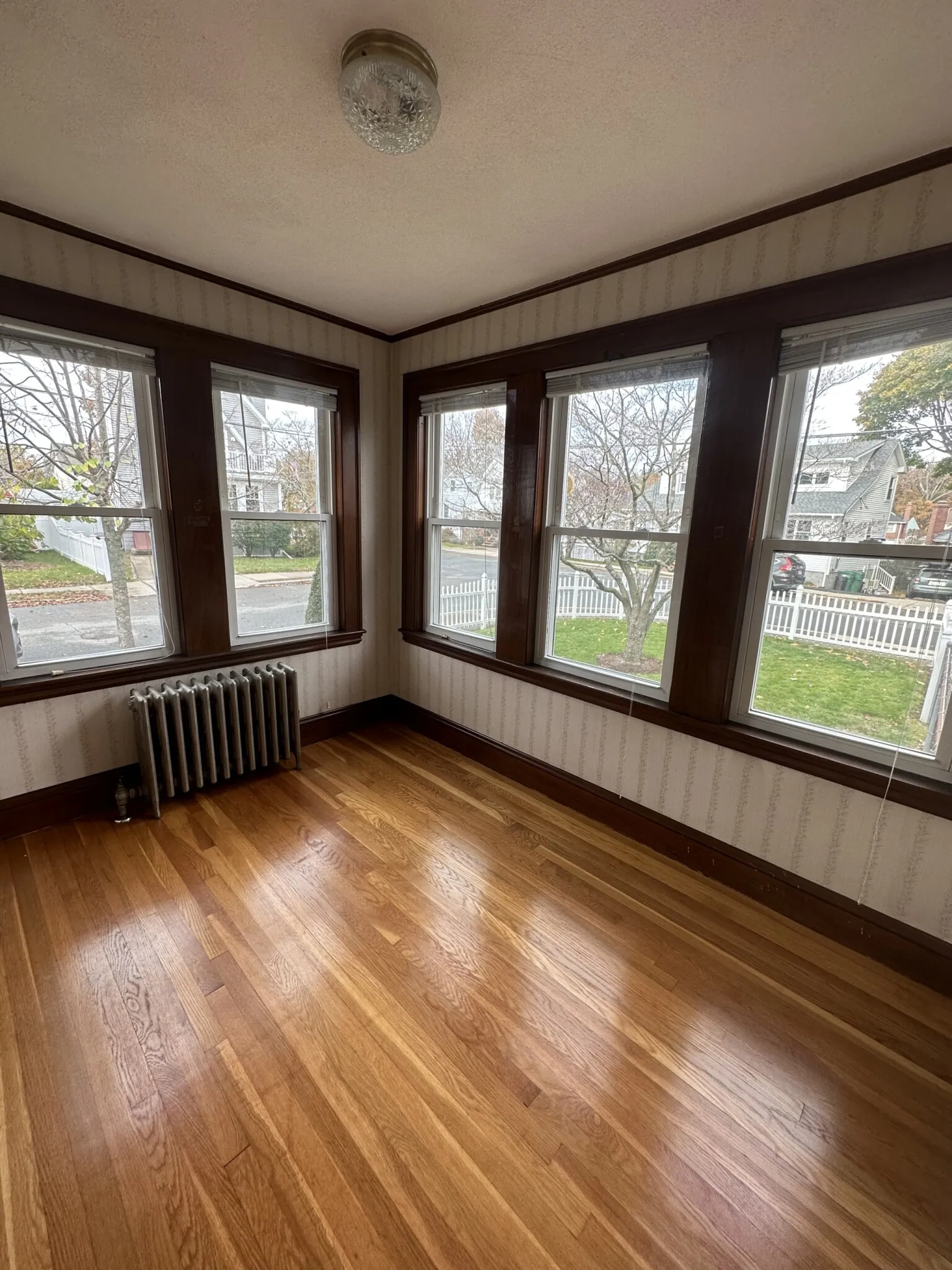 235 Ashcroft Rd, Medford