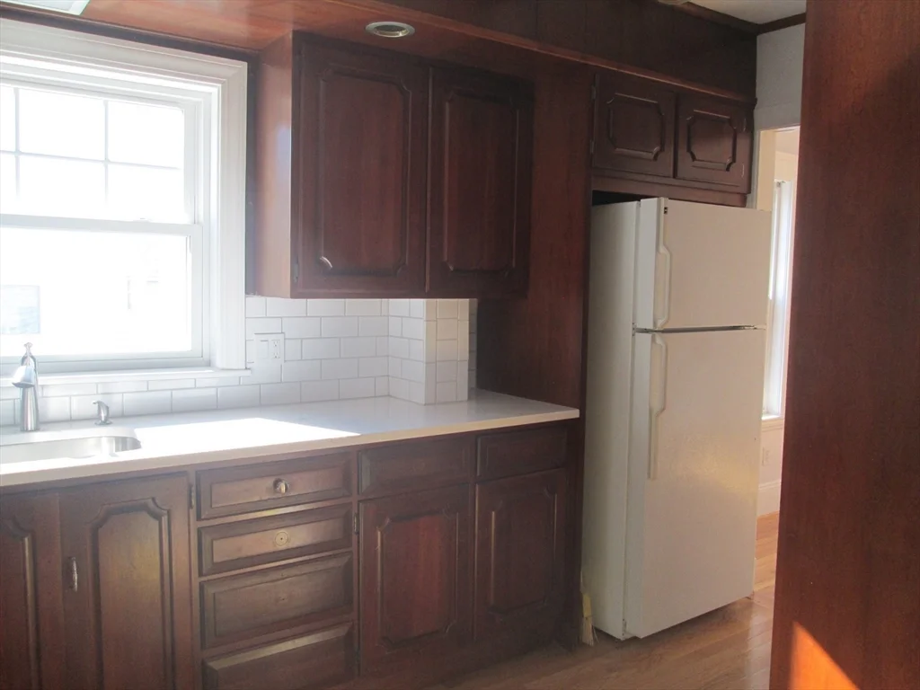 81 Webster St, Arlington