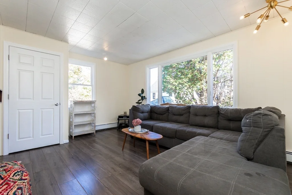 59 Langdon Ave, East Watertown