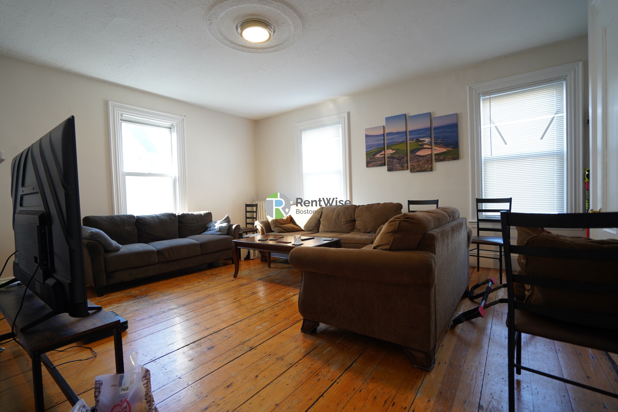 25 Pratt St, Allston