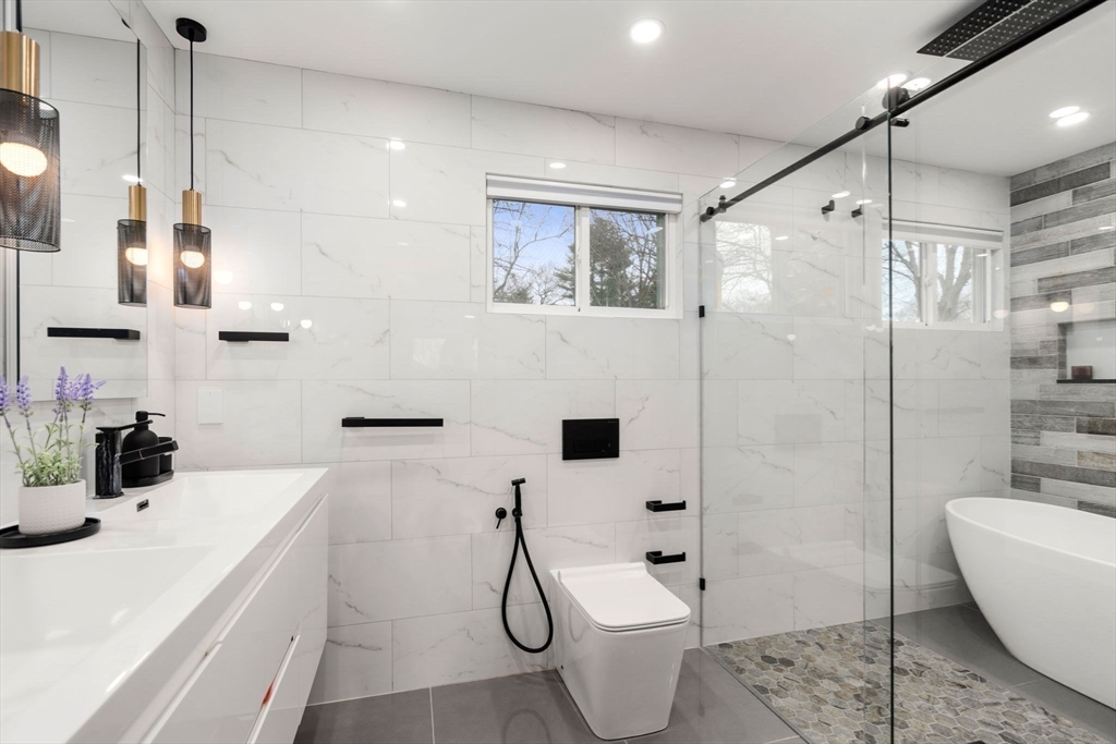 38 Ranger Rd, Natick