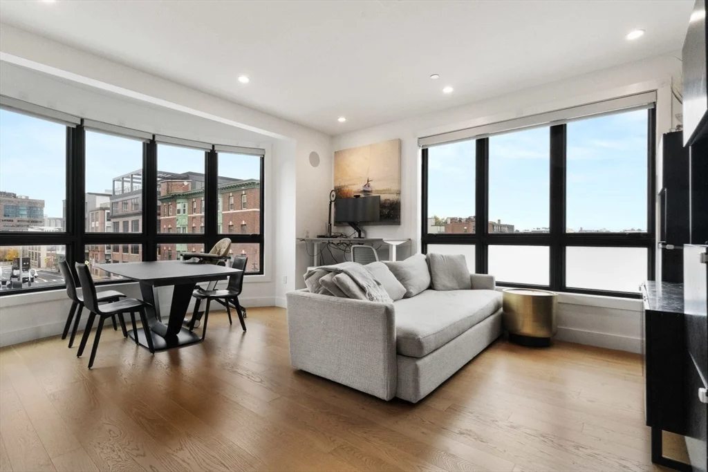 75 W Broadway, South Boston