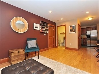 2440 Massachusetts Ave, North Cambridge