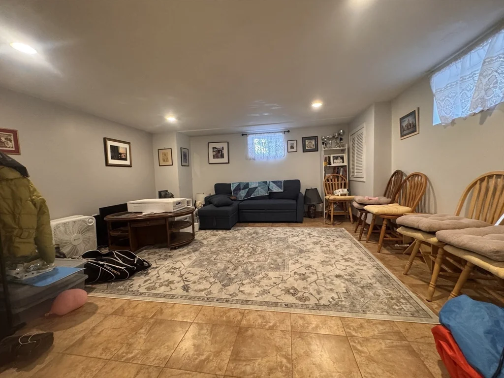 10-12 Webster St, Winchester