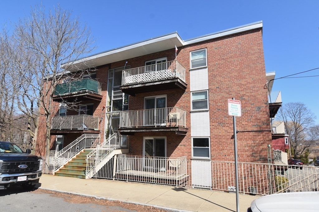 68 Butler St, Dorchester