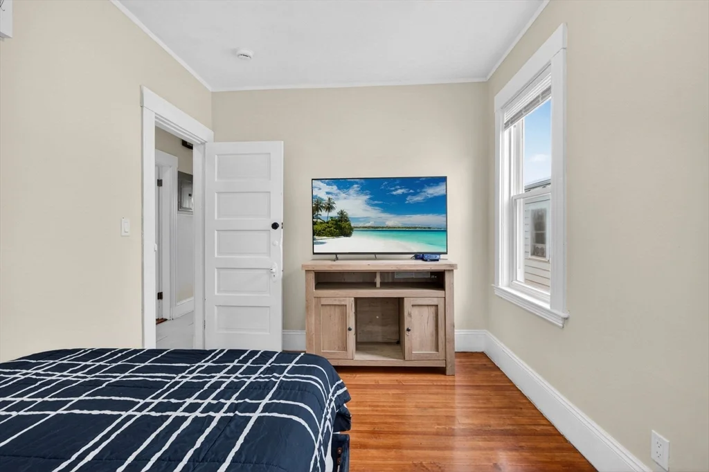 64 Topliff, Dorchester