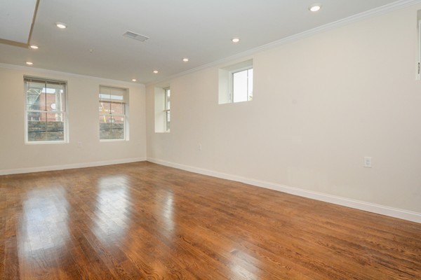 7 Dickson St, West Somerville