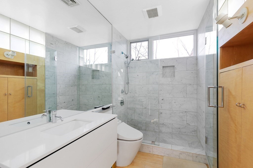 5 bed, 4+ bath apartment for rent at 15 Kelley St Unit 15, Porter Square — photo 19 of 29