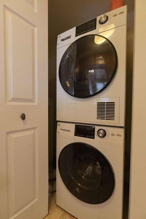 2456 Massachusetts Ave, North Cambridge