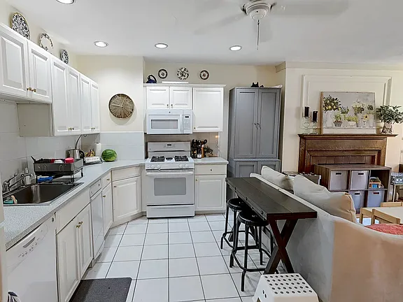 12 Dean Rd, Brookline