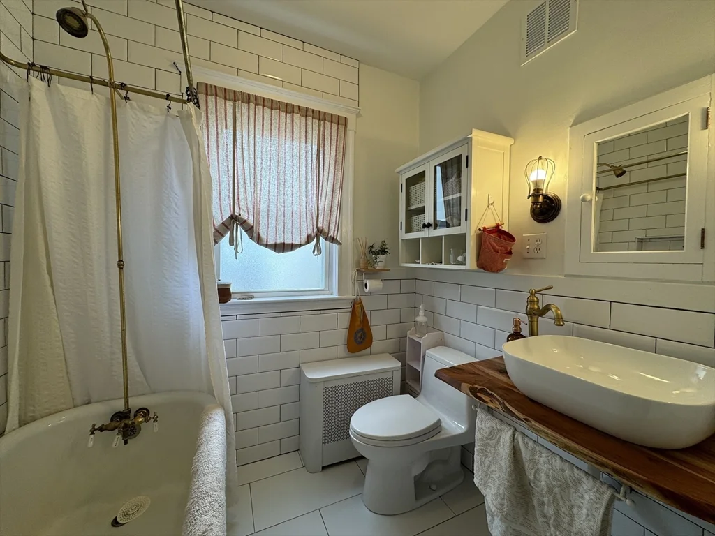 625 Summer St, Arlington