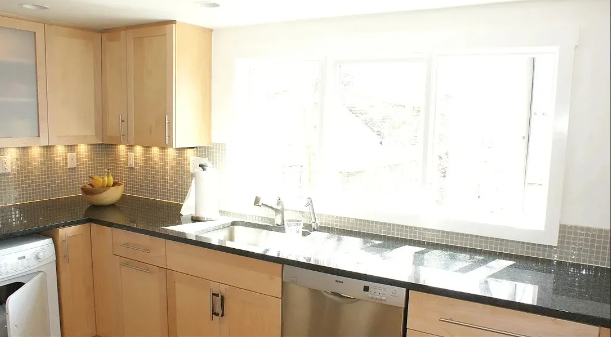 11 Marie Ave, Mid-Cambridge