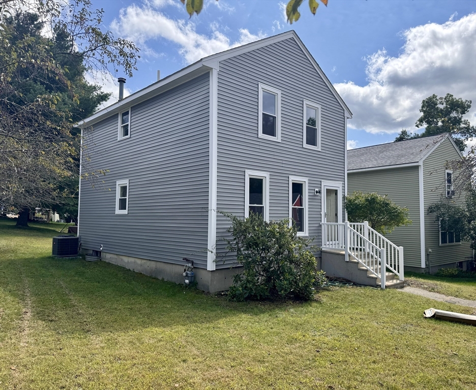 47 Wyman Rd, Collinsville