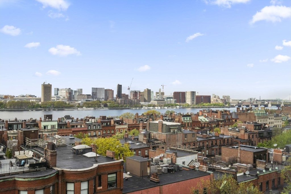 416 Marlborough St, Back Bay