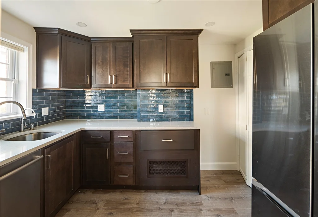 39 Charlesbank Rd, Newton