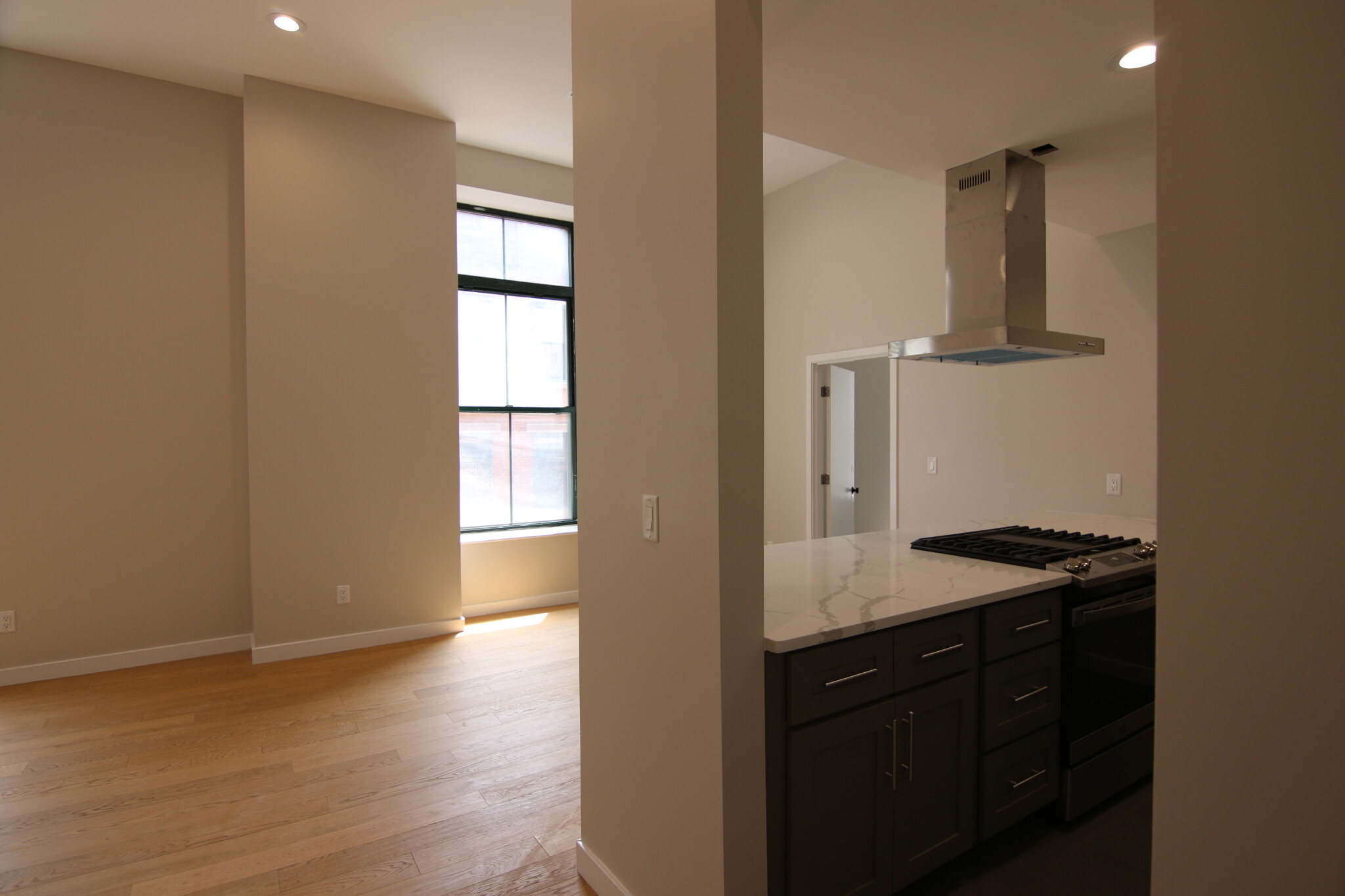 1661 Washington St, South End