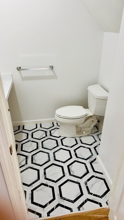 60 Village Dr, Quincy