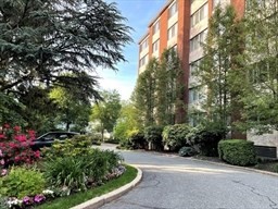 22 Chestnut Pl, Brookline