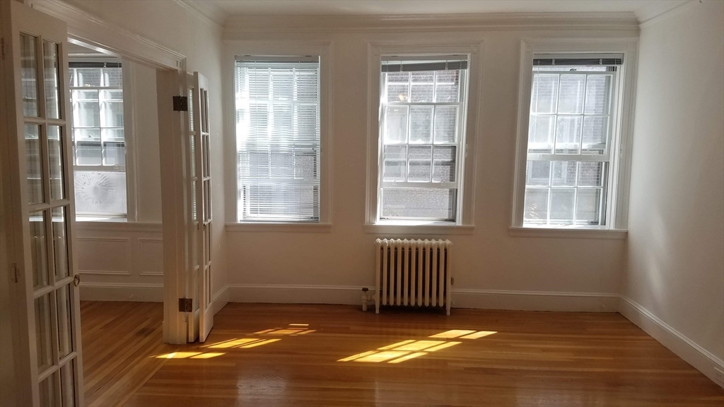 77 Martin St, Neighborhood Nine