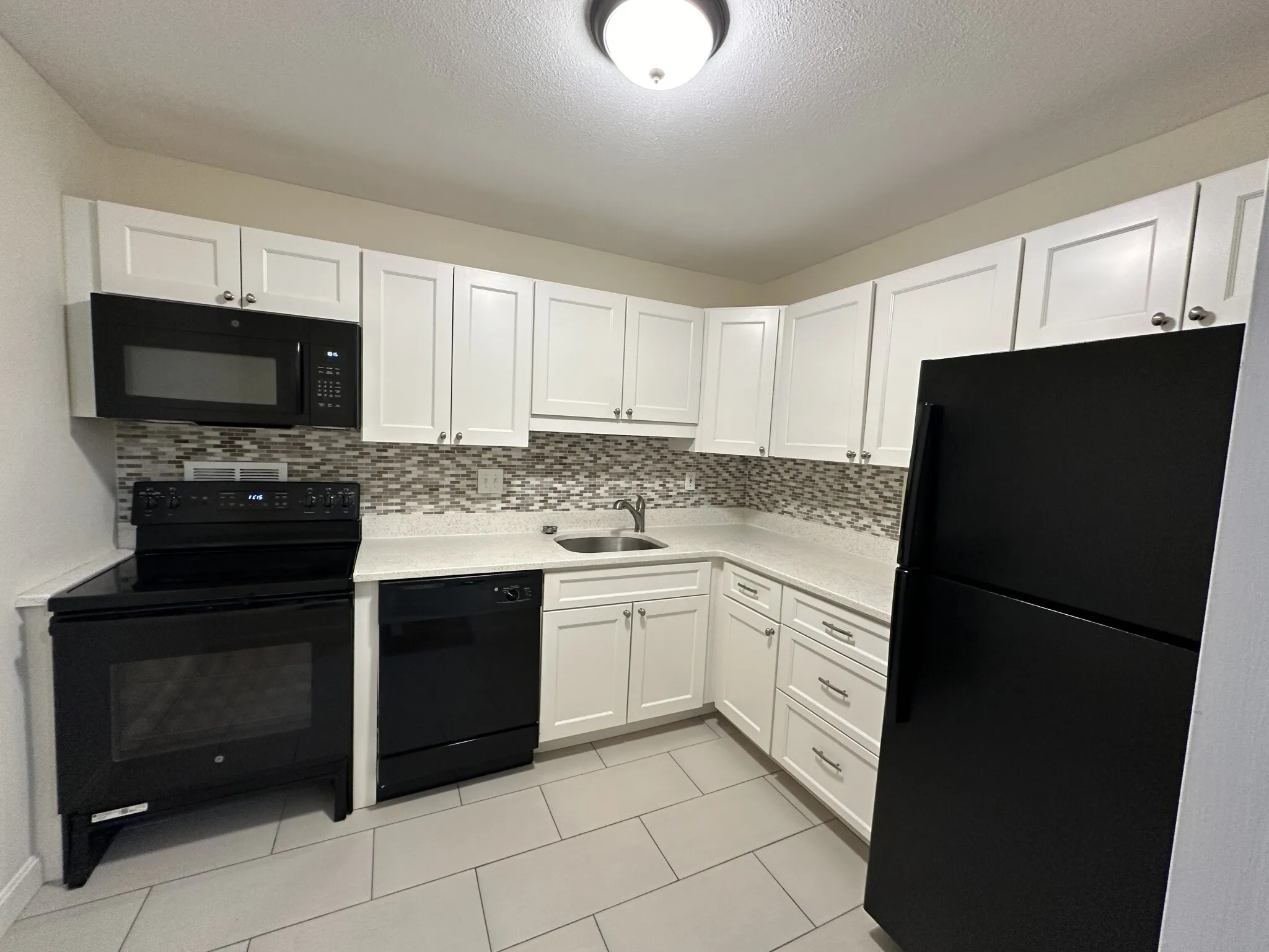 101 Monmouth St, Longwood