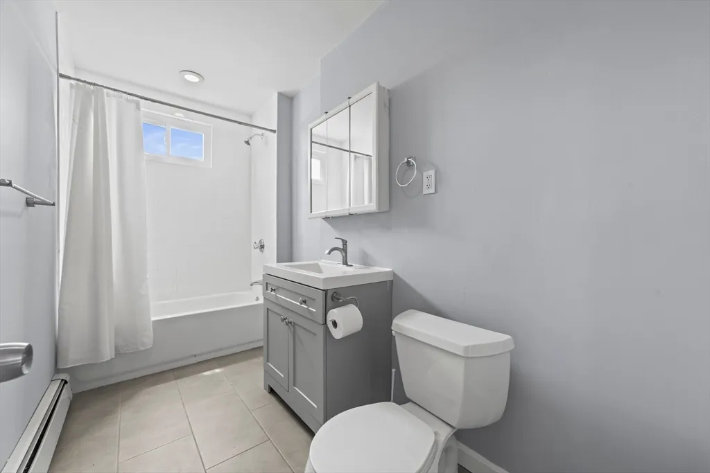516 Washington, Brighton