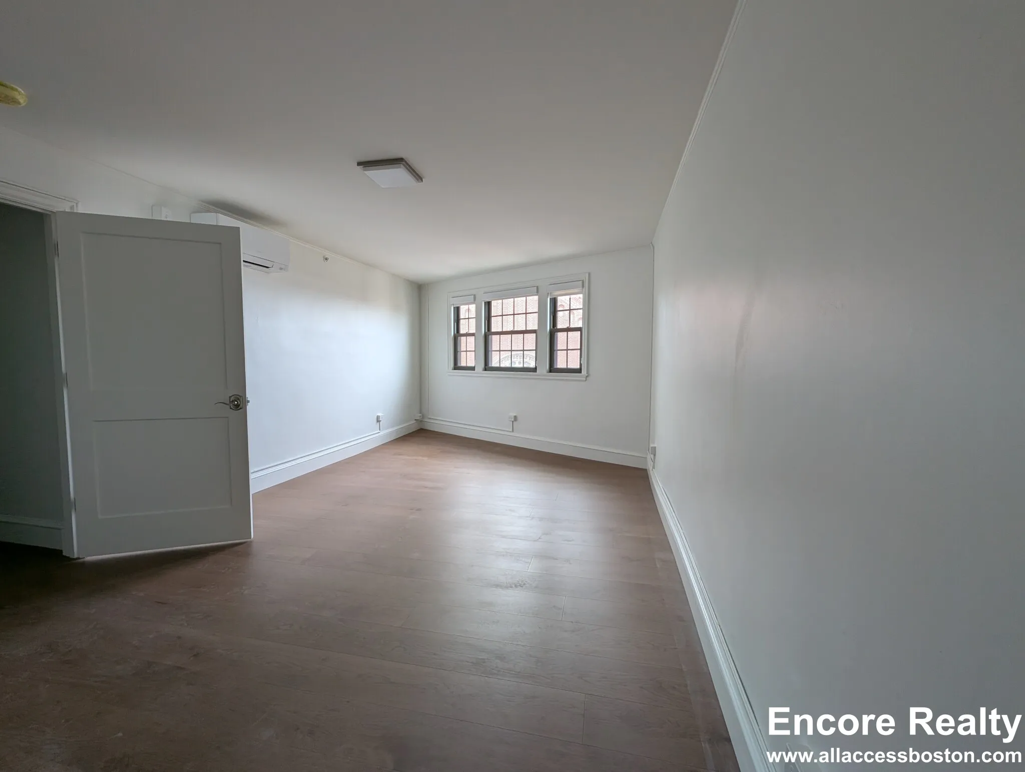 1200 Massachusetts Ave, Riverside